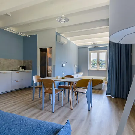 בית נופש Casa Vittoria אגרופולי