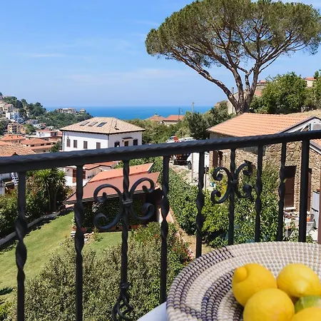 Holiday home Casa Vittoria